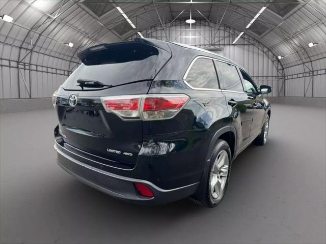 used 2015 Toyota Highlander car, priced at $19,994
