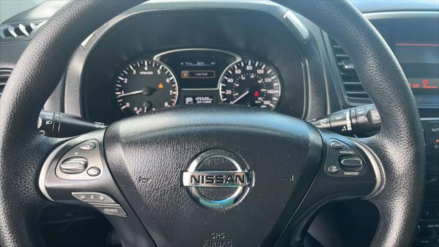 used 2014 Nissan Pathfinder car, priced at $9,994