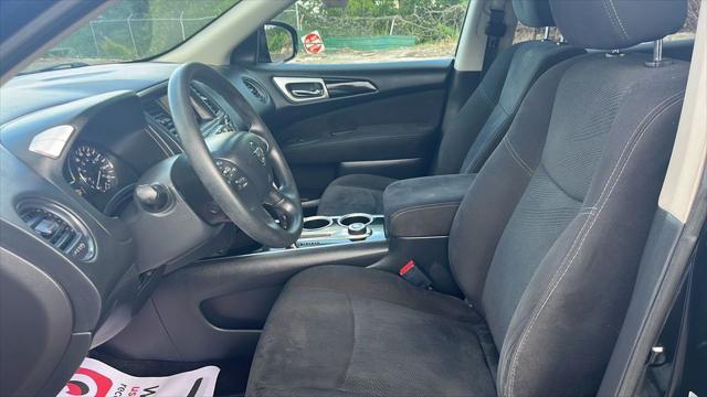 used 2014 Nissan Pathfinder car, priced at $9,994
