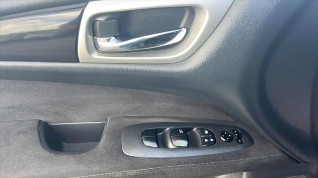 used 2014 Nissan Pathfinder car, priced at $9,994