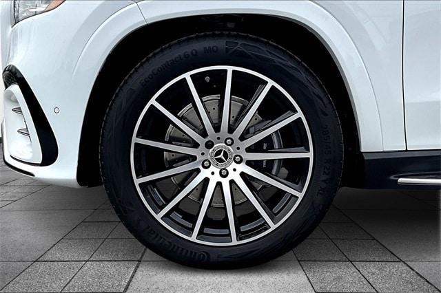 new 2026 Mercedes-Benz GLS 580 car, priced at $123,070