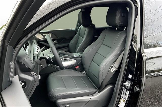 new 2025 Mercedes-Benz GLS 450 car, priced at $91,945