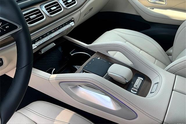 new 2025 Mercedes-Benz GLS 450 car, priced at $91,775