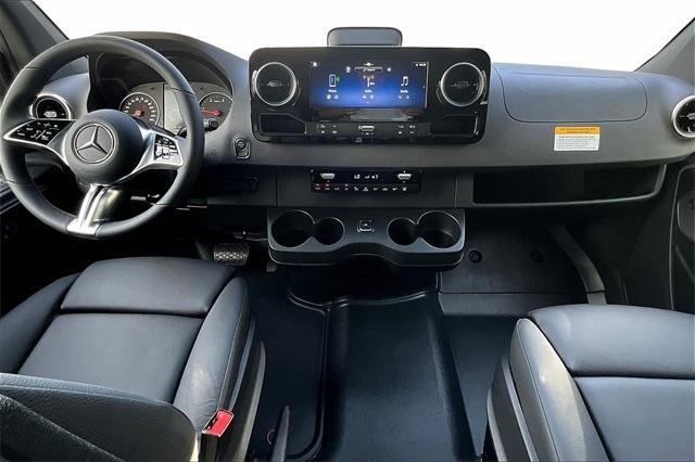 new 2026 Mercedes-Benz Sprinter 2500 car, priced at $88,164