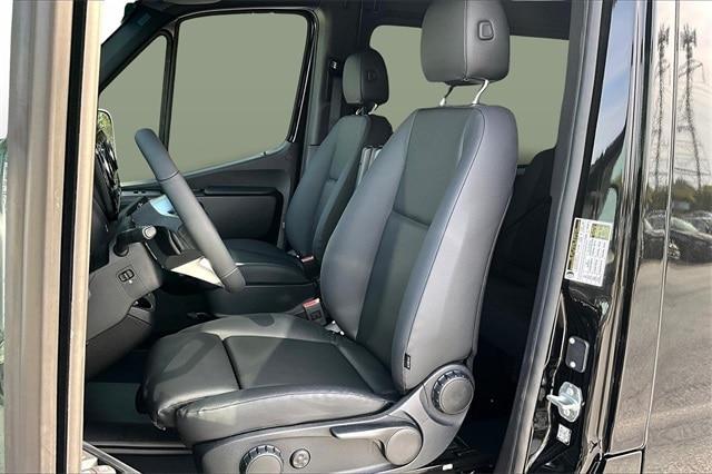 new 2026 Mercedes-Benz Sprinter 2500 car, priced at $88,164