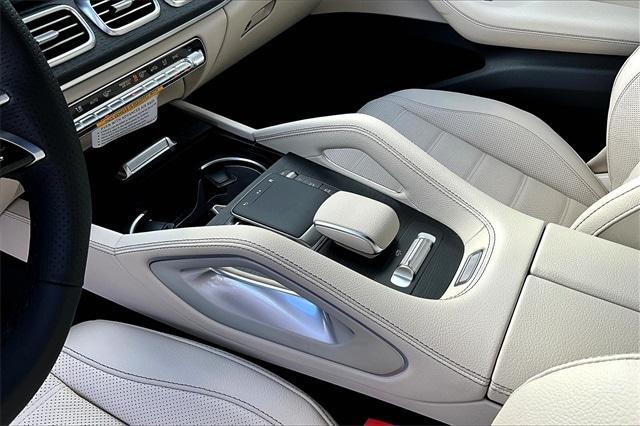 new 2026 Mercedes-Benz GLS 580 car, priced at $121,610