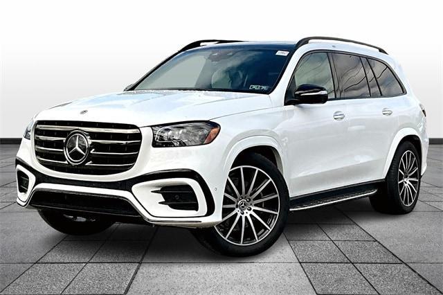 new 2026 Mercedes-Benz GLS 580 car, priced at $121,610