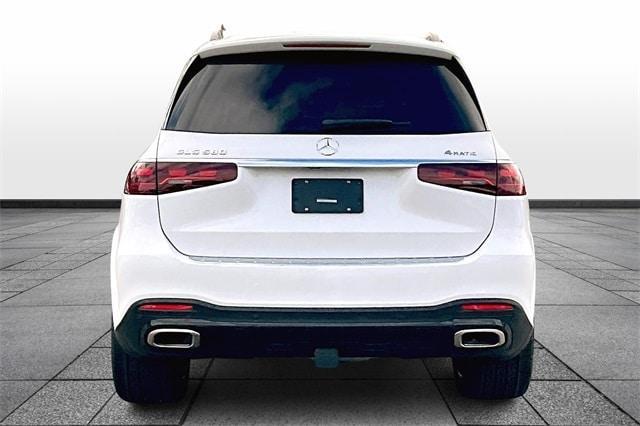 new 2026 Mercedes-Benz GLS 580 car, priced at $121,610