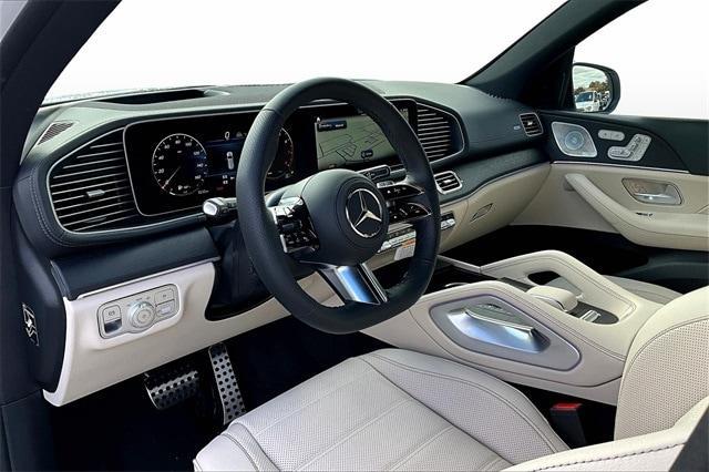 new 2026 Mercedes-Benz GLS 580 car, priced at $121,610