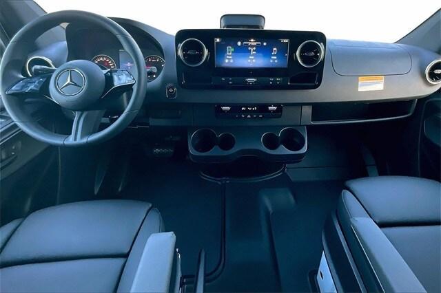 new 2026 Mercedes-Benz Sprinter 2500 car, priced at $68,686