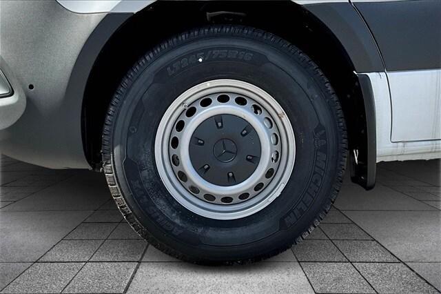 new 2025 Mercedes-Benz Sprinter 2500 car, priced at $69,668