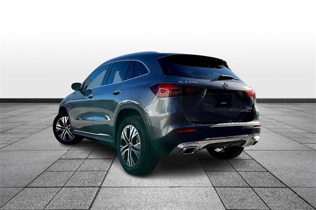 used 2025 Mercedes-Benz GLA 250 car, priced at $43,360