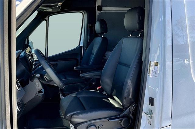 new 2026 Mercedes-Benz Sprinter 2500 car, priced at $69,308