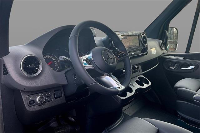 new 2025 Mercedes-Benz Sprinter 2500 car, priced at $85,624