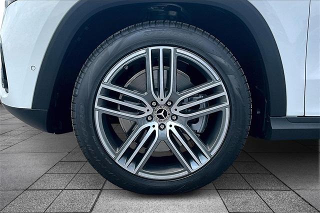 new 2025 Mercedes-Benz GLS 450 car, priced at $91,775
