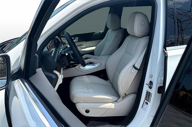 new 2025 Mercedes-Benz GLS 450 car, priced at $91,775