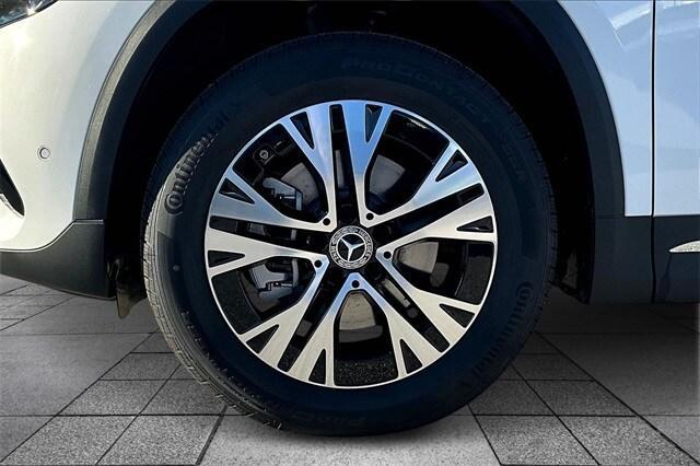 new 2026 Mercedes-Benz GLA 250 car, priced at $49,345