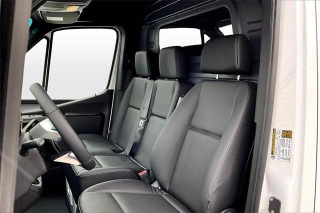 new 2025 Mercedes-Benz Sprinter 3500 car, priced at $75,398