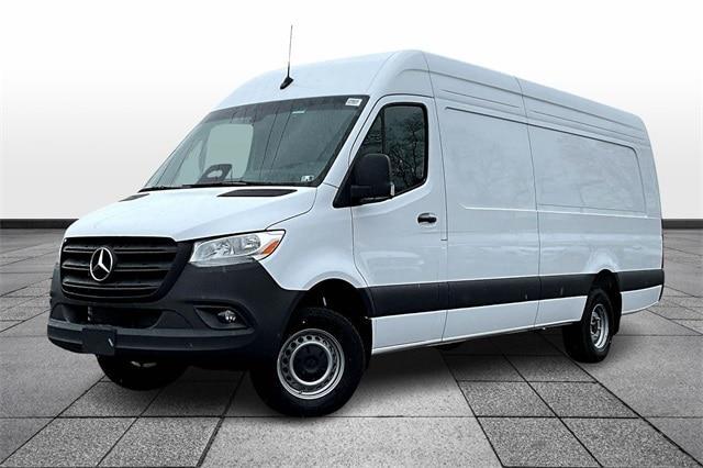 new 2025 Mercedes-Benz Sprinter 3500 car, priced at $75,398