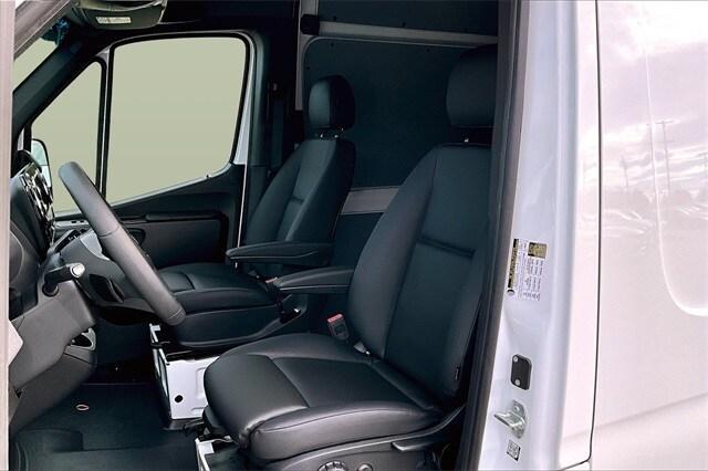 new 2026 Mercedes-Benz Sprinter 2500 car, priced at $69,308