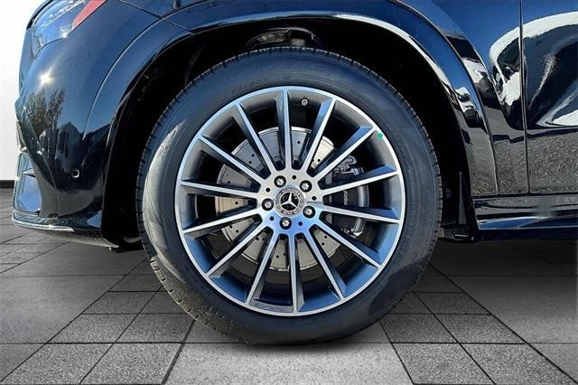 new 2026 Mercedes-Benz GLE 580 car, priced at $104,250