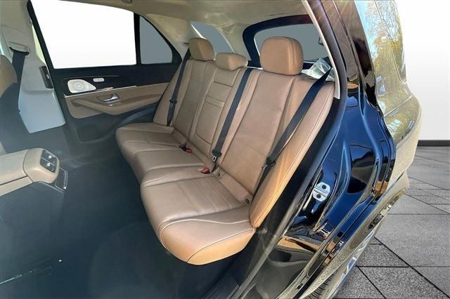 new 2026 Mercedes-Benz GLE 580 car, priced at $104,250