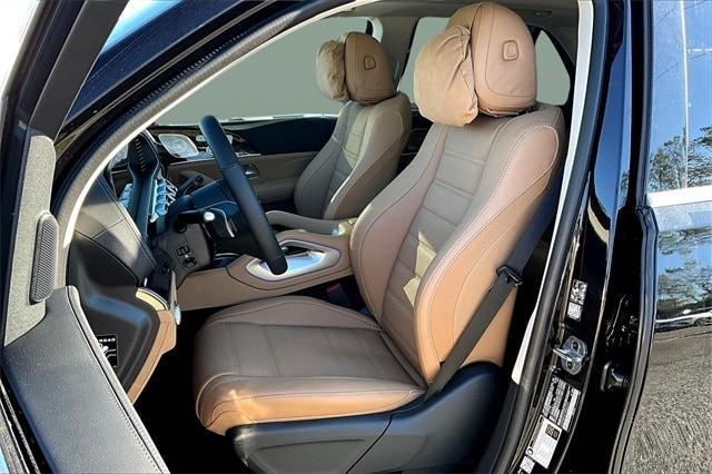 new 2026 Mercedes-Benz GLE 580 car, priced at $104,250