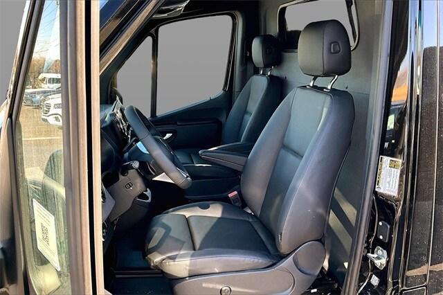 new 2025 Mercedes-Benz Sprinter 2500 car, priced at $75,188