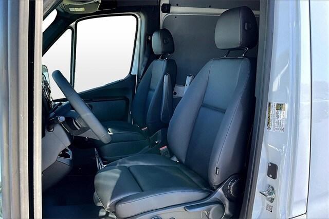 new 2026 Mercedes-Benz Sprinter 2500 car, priced at $66,441