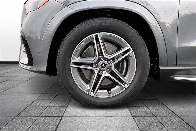 new 2026 Mercedes-Benz GLE 450 car, priced at $77,145