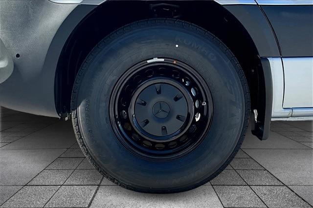 new 2025 Mercedes-Benz Sprinter 2500 car, priced at $75,331