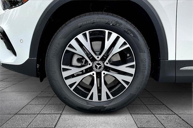 new 2026 Mercedes-Benz GLA 250 car, priced at $49,335