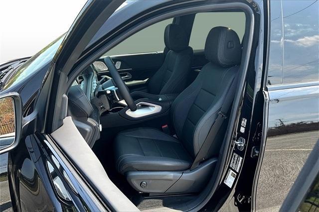 new 2025 Mercedes-Benz GLS 450 car, priced at $98,745