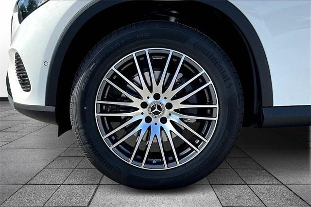 new 2026 Mercedes-Benz GLC 300 car, priced at $54,770