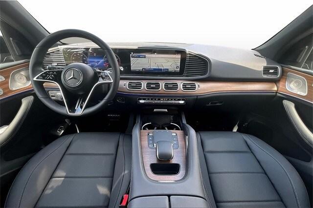 new 2025 Mercedes-Benz GLE 350 car, priced at $70,125