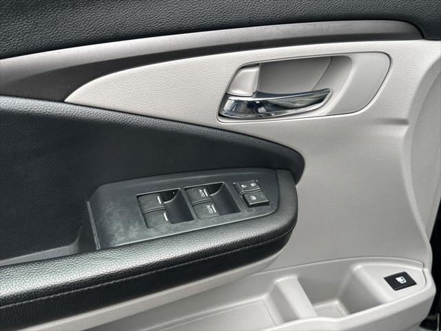 used 2020 Honda Pilot car, priced at $25,990