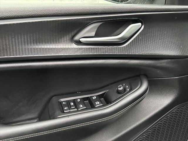 used 2023 Jeep Grand Cherokee L car, priced at $27,495