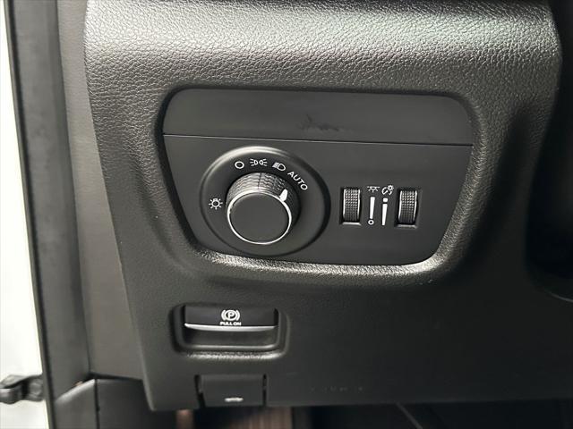 used 2023 Jeep Grand Cherokee L car, priced at $27,495