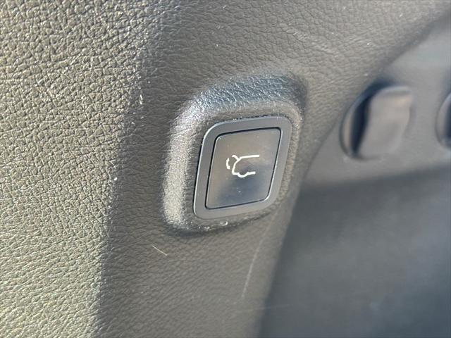 used 2019 Jeep Cherokee car, priced at $14,900