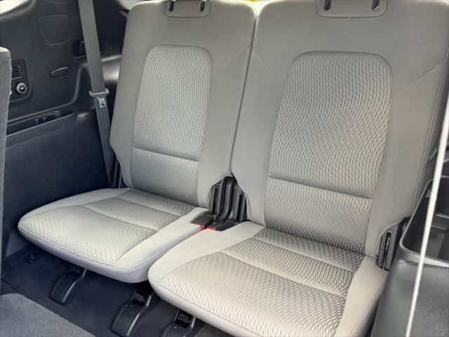 used 2017 Hyundai Santa Fe car, priced at $14,895