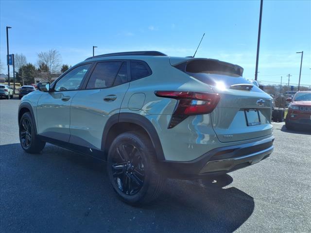 new 2025 Chevrolet Trax car, priced at $25,500