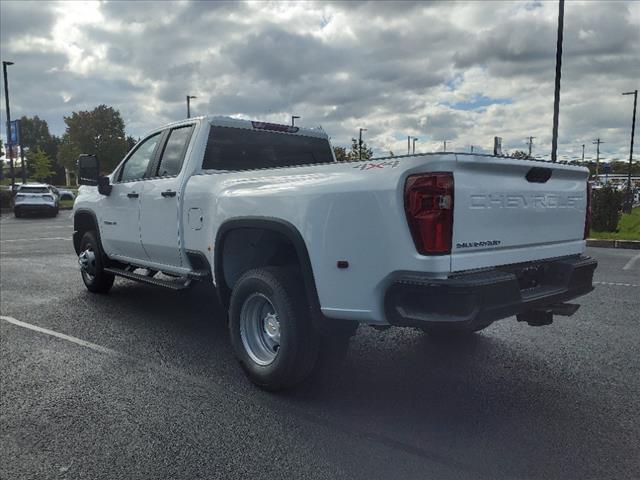 new 2025 Chevrolet Silverado 3500 car, priced at $53,160