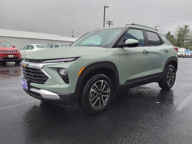 new 2025 Chevrolet TrailBlazer car, priced at $27,990