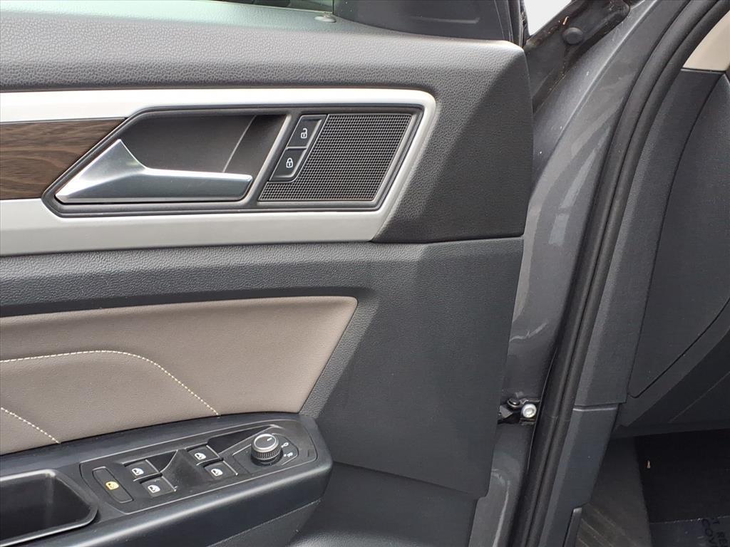 used 2021 Volkswagen Atlas car, priced at $20,000