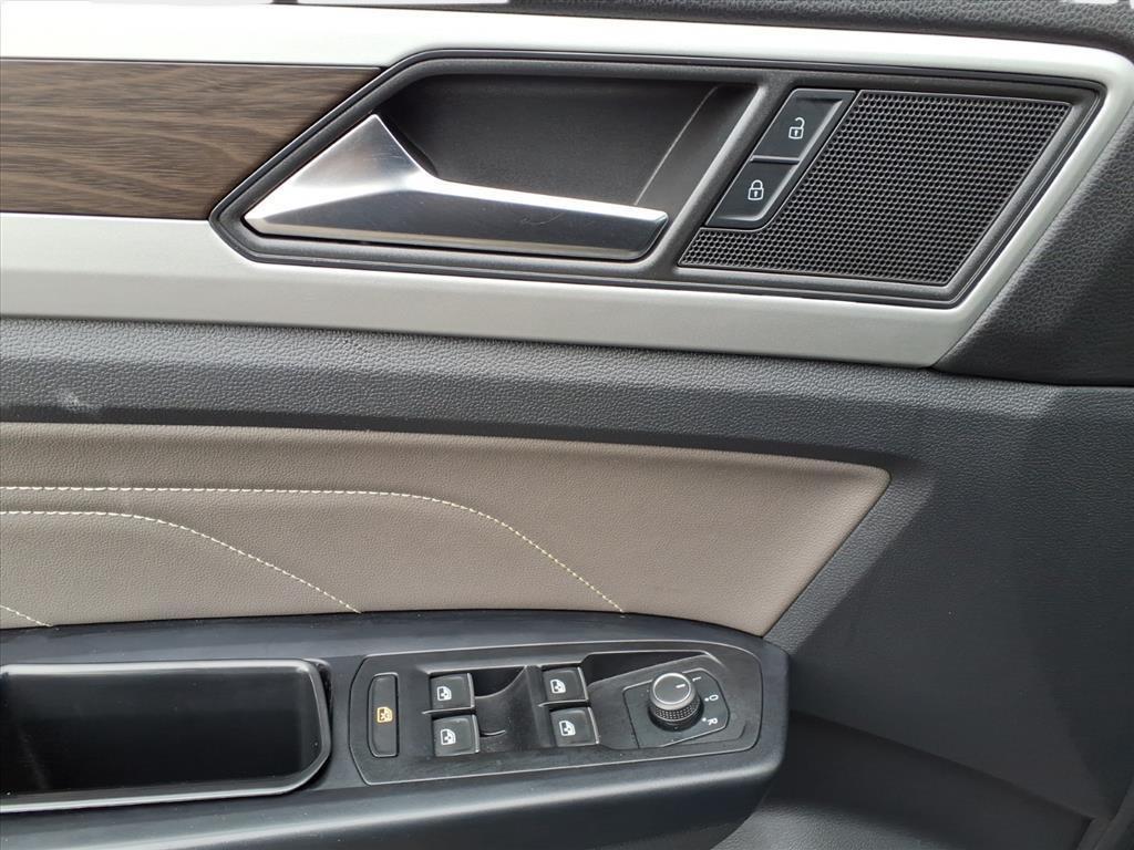 used 2021 Volkswagen Atlas car, priced at $20,000