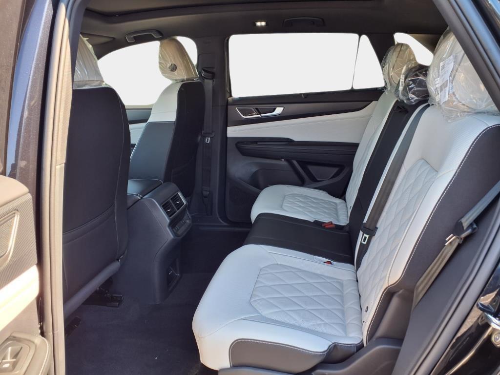 new 2025 Volkswagen Atlas Cross Sport car, priced at $52,897