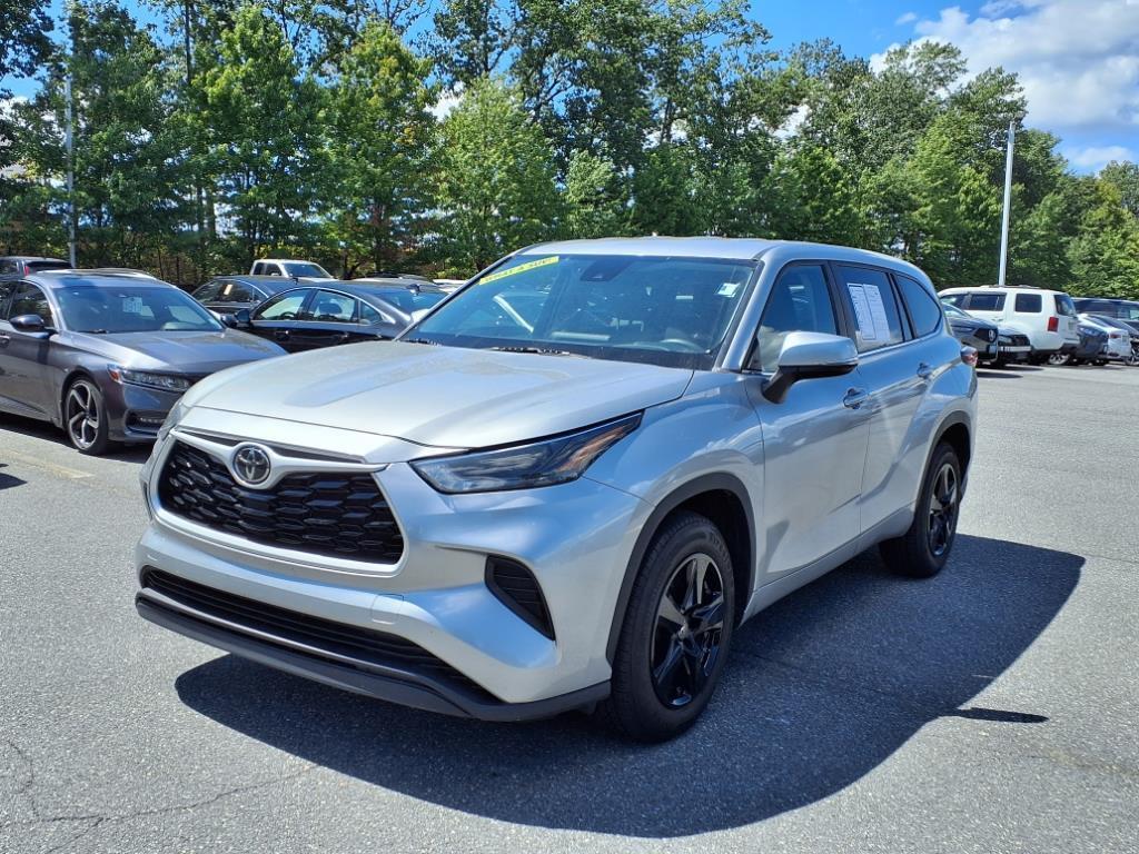 used 2023 Toyota Highlander car, priced at $29,400