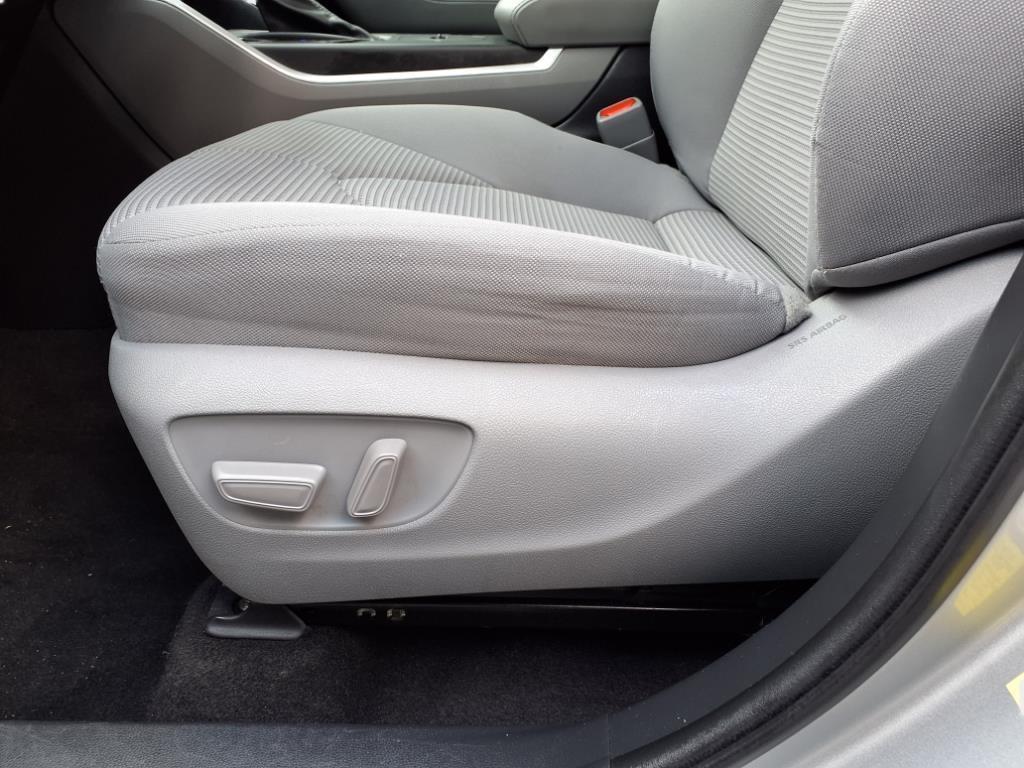 used 2023 Toyota Highlander car, priced at $31,800