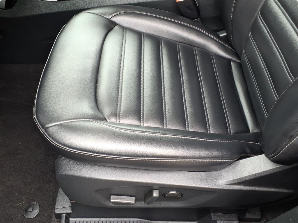 used 2024 Ford Edge car, priced at $23,500