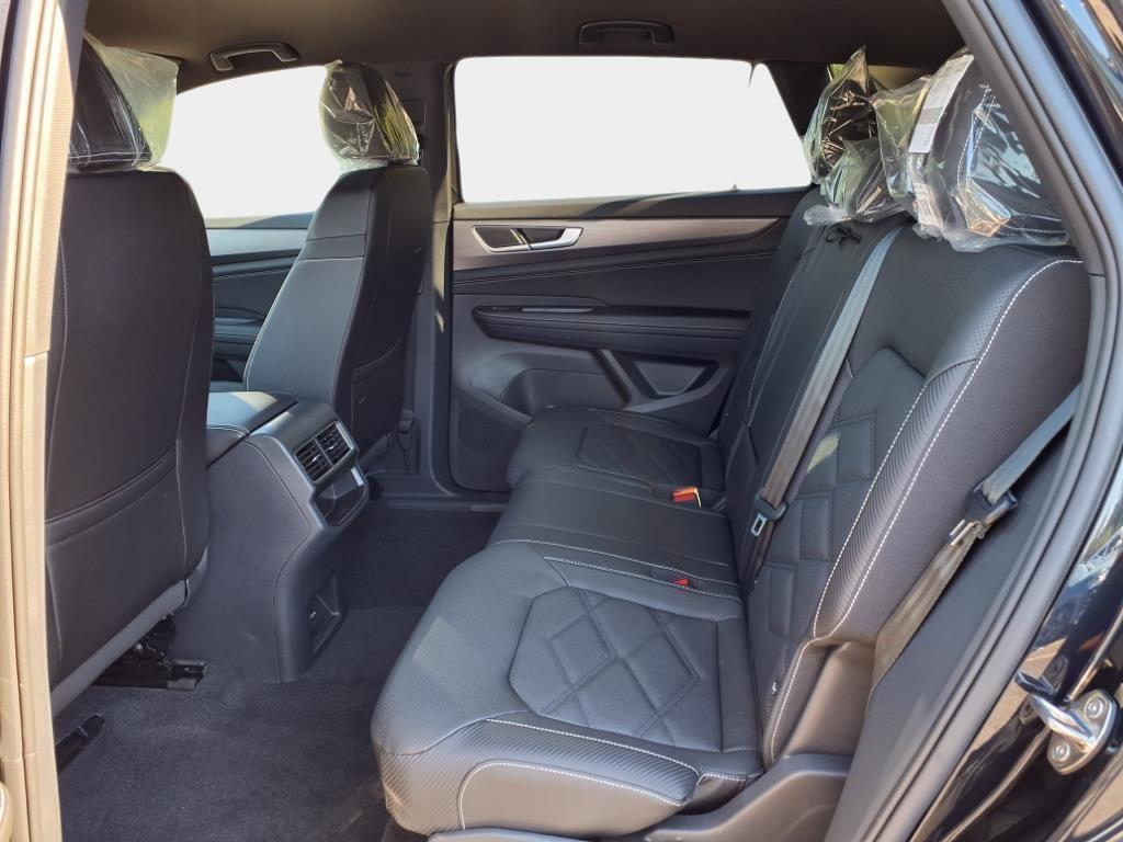 new 2026 Volkswagen Atlas Cross Sport car, priced at $40,918